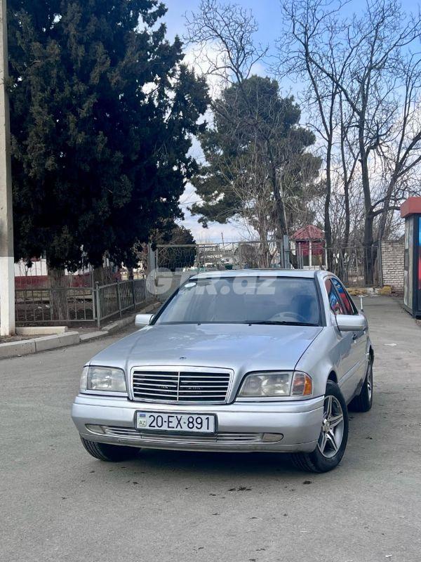 Mercedes C 180