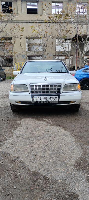 Mercedes C 180