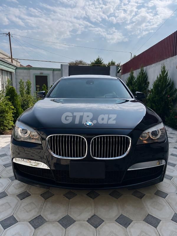 BMW 750