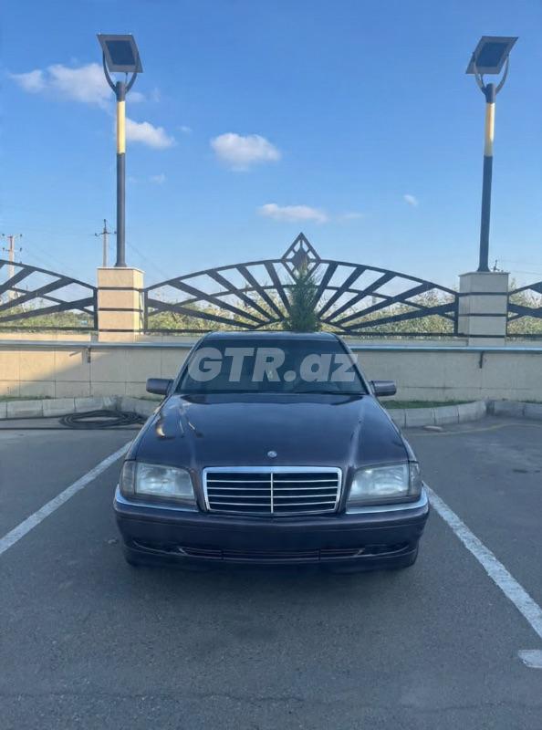 Mercedes C 180